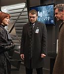 FOX_Fringe-ep413_7_hires2.jpg