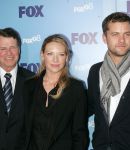 2008_FOX_Upfront_-__Arrivals_Group_Landscape_281229.jpg