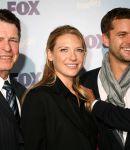 2008_FOX_Upfront_-__Arrivals_Group_Landscape_28729.JPG