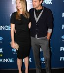 Fringe_New_York_Premiere_Arrivals_Group_Portrait_Without_Kevin_283829.jpg