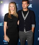 Filename=Fringe_New_York_Premiere_Arrivals_Group_Portrait_Without_Kevin_283929.jpg
Filesize=1425KiB
Dimensions=2811x3900
Date added=Mar 14, 2016 Fringe_New_York_Premiere_Arrivals_Group_Portrait_Without_Kevin_283929.jpg