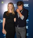 Filename=Fringe_New_York_Premiere_Arrivals_Group_Portrait_Without_Kevin_284929.jpg
Filesize=1656KiB
Dimensions=2959x3900
Date added=Mar 14, 2016 Fringe_New_York_Premiere_Arrivals_Group_Portrait_Without_Kevin_284929.jpg