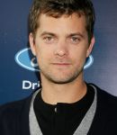 Filename=Fringe_New_York_Premiere_Arrivals_No_Anna_288229.JPG
Filesize=836KiB
Dimensions=2100x3150
Date added=Mar 14, 2016 Fringe_New_York_Premiere_Arrivals_No_Anna_288229.JPG
