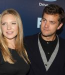 Filename=Fringe_New_York_Premiere__Arrivals_Group_Landscape_Josh_and_Anna_28329.jpg
Filesize=1166KiB
Dimensions=3144x2592
Date added=Mar 14, 2016 Fringe_New_York_Premiere__Arrivals_Group_Landscape_Josh_and_Anna_28329.jpg