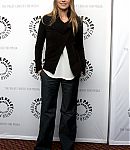 Fringe_at_Paley_Fest09_Arrivals_Body_shots_Tilt_down_No_tile_281029.jpg