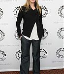 Fringe_at_Paley_Fest09_Arrivals_Body_shots_Tilt_up_28129.jpg