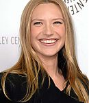 Fringe_at_Paley_Fest09_Arrivals_Head_shots_Text_282029.jpg