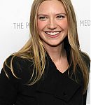 Fringe_at_Paley_Fest09_Arrivals_Head_shots_Text_285229.jpg