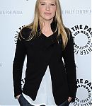 Fringe_at_Paley_Fest09_Arrivals_Torso_shots_282029.jpg