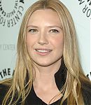 Fringe_at_Paley_Fest09_Arrivals_head_shots_Clears_text_281529.jpg