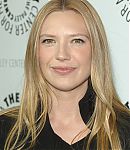 Fringe_at_Paley_Fest09_Arrivals_head_shots_Clears_text_281629.jpg