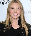 Fringe_at_Paley_Fest09_Arrivals_head_shots_Clears_text_281929.jpg