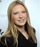 Fringe_at_Paley_Fest09_Arrivals_head_shots_Clears_text_282129.jpg