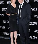 Star_Trek_Anna_and_Mark_Black_Carpet_Body_shots_28129.jpg