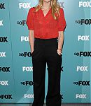 2009_Fox_Upfronts_Arrivals_Body_shots_No_tilt_28129.jpg