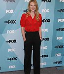 2009_Fox_Upfronts_Arrivals_Body_shots_Tilt_up_28429.JPG