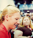 SDCC_2009_WB_Signing_28129.png