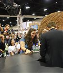 SDCC_2009_WB_Signing_287229.jpg