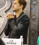 SDCC_2009_WB_Signing_288329.jpg