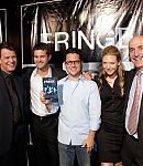 Fringe_Season_1_DVD_Launch_Arrivals_28429.jpg