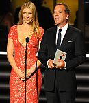 61st_Primetime_Emmy_Awards_Presenting_281229.jpg