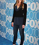 2010_Fox_Upfront_Arrivals_Body_shots_Tilt_down_281029.jpg