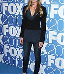 2010_Fox_Upfront_Arrivals_Body_shots_Tilt_down_281229.jpg