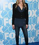 2010_Fox_Upfront_Arrivals_Body_shots_Tilt_up_281329.jpg