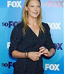 2011_Fox_Upfront__Arrival_Body_shots_No_tilt_28929.jpg