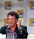 SDCC_2011_Fringe_Panel_2829329.jpg