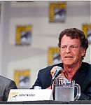 SDCC_2011_Fringe_Panel_2829529.jpg