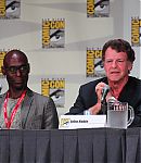 SDCC_2011_Fringe_Panel_289129.jpg