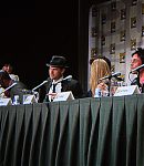 SDCC_2011_Fringe_Panel_289329.jpg