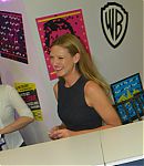 SDCC_2011_WB_Signing_28529.jpg