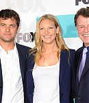 2012_Fox_Upfront_Group_Landscape_shots_281729.jpg