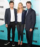 2012_Fox_Upfront_Group_Portrait_shots_281129.jpg